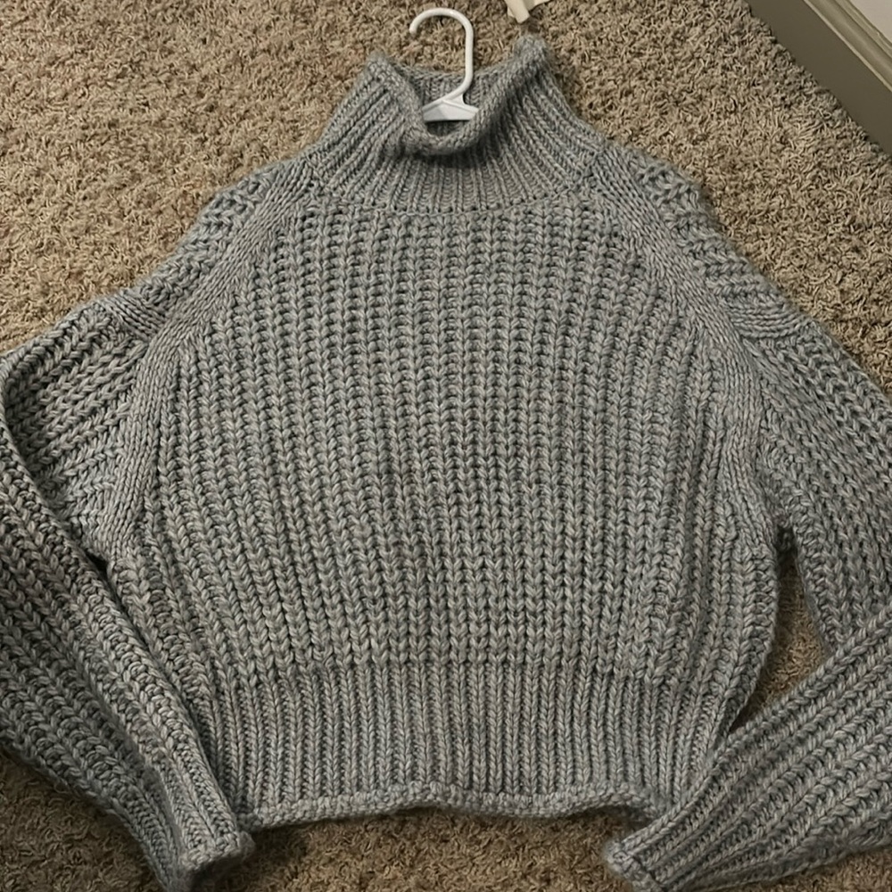 H&M sweater